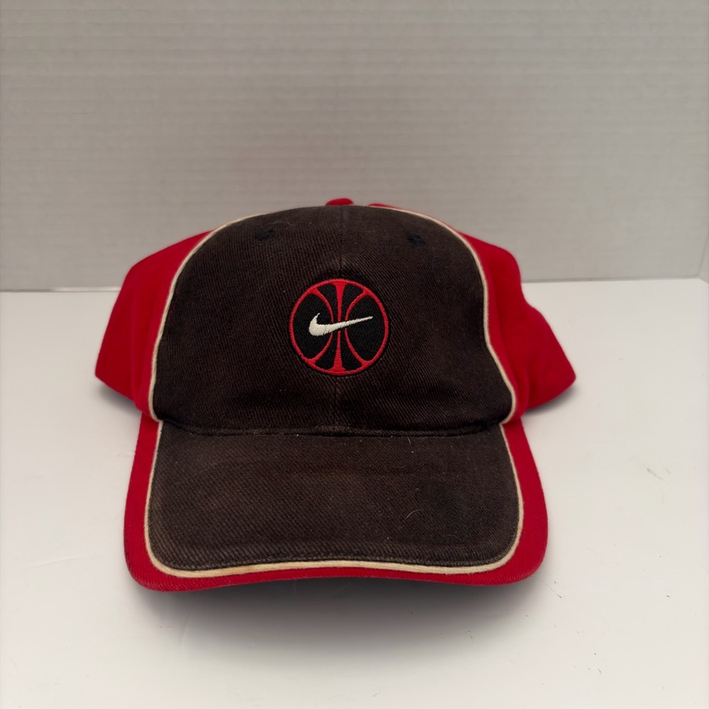 Vintage Nike Basketball Hat Red Black Adjustable Strapback Cap Embroidered Logo